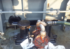 유회수기 탱크 에어 이송펌프 설치 작업